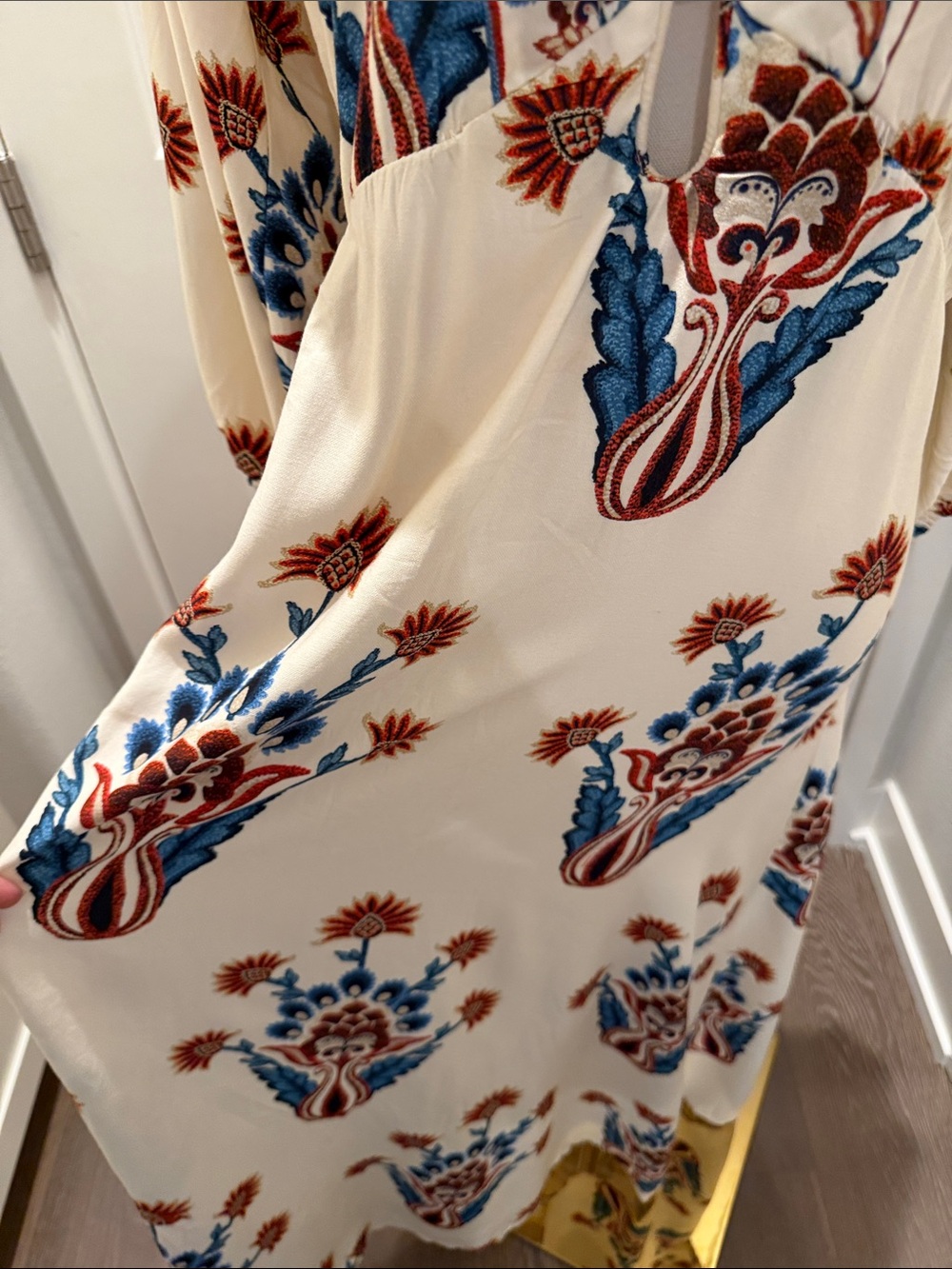 FARM Rio Cream Maxi Dress with Blue & Rust Floral Size M - Picture 4 of 8